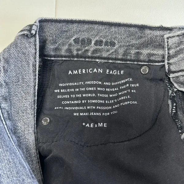 American Eagle Gray Distressed Mom Jeans Size 4 - Image 8
