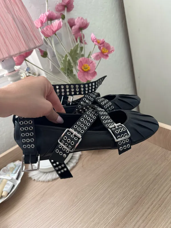 Steve Madden Sandals - Image 2