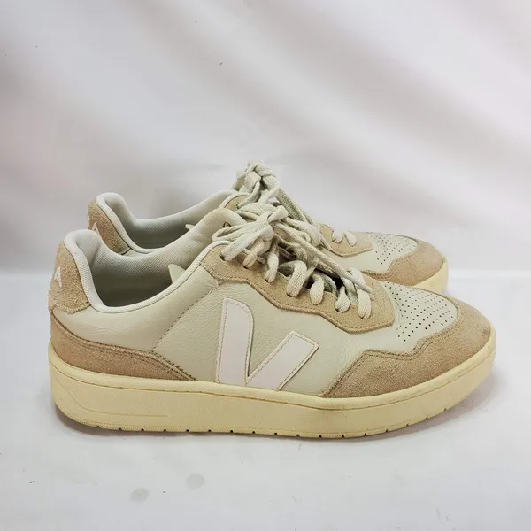 Veja V-10 Sneakers Womens 8 White Natural Suede ChromeFree Leather Low Top Shoes - Image 3