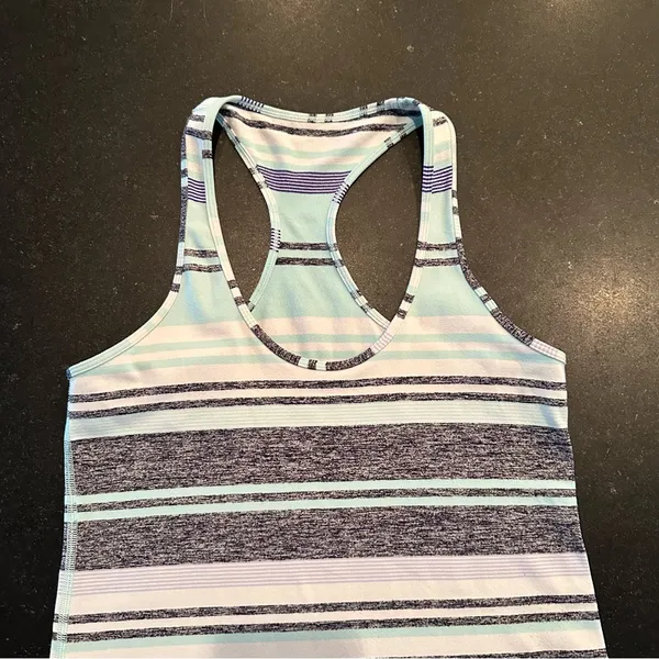 Lululemon Cool Racerback Groovy Stripe Static Wave Cadet Blue Size 8 - Image 5
