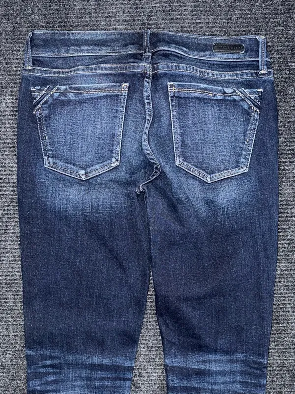 Buckle Black Women’s Fit No 53 Straight Dark Wash Straight Leg Jeans 30 x 32 EUC - Image 4