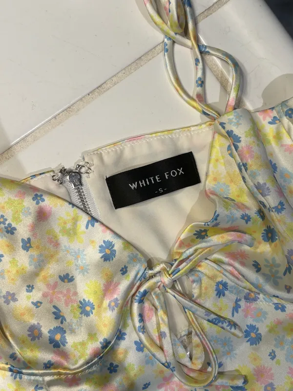 White Fox Top Boutique - Image 3