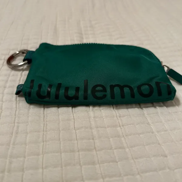 Lululemon Green Clipable Card Pouch - Image 3