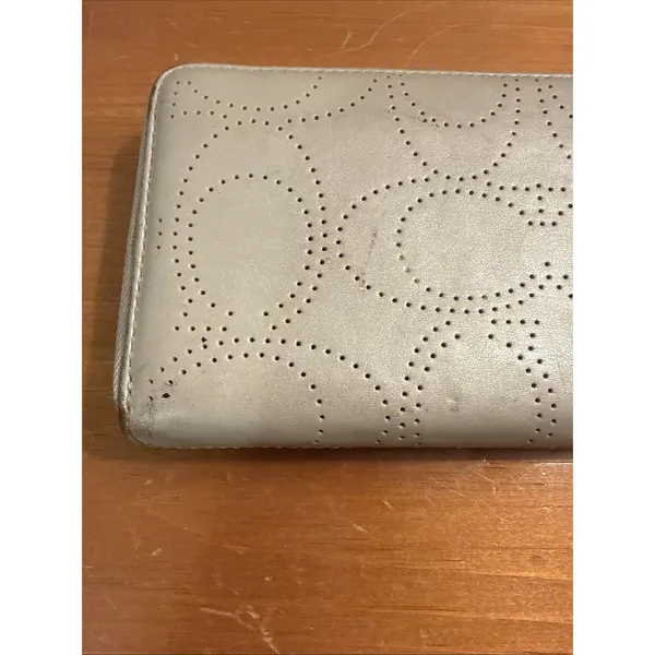 Coach Ashley Perforated Signature C Pattern Accordion Zip Wallet SilverTone Logo - Image 4