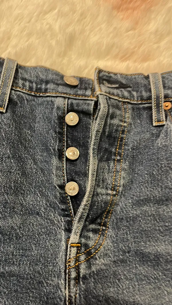 Levi’s Shorts - Image 5