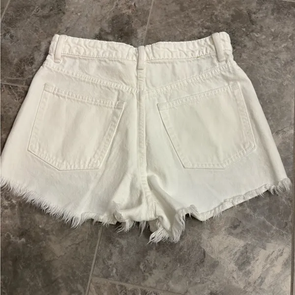 NWOT zara shorts - Image 3