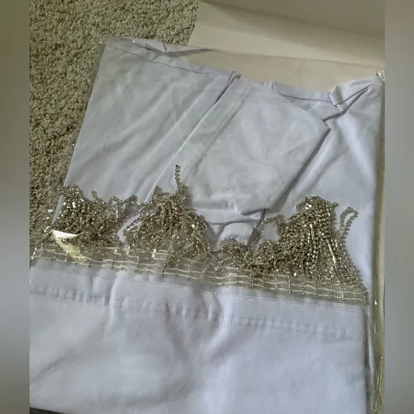 New White Cropped T-Shirt with Rhinestone Fringe women size L/XL party costumes - Image 7