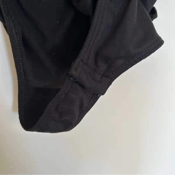 Lulus Black Open Back Cut Out One‎ Piece Bodysuit Size Small - Image 4