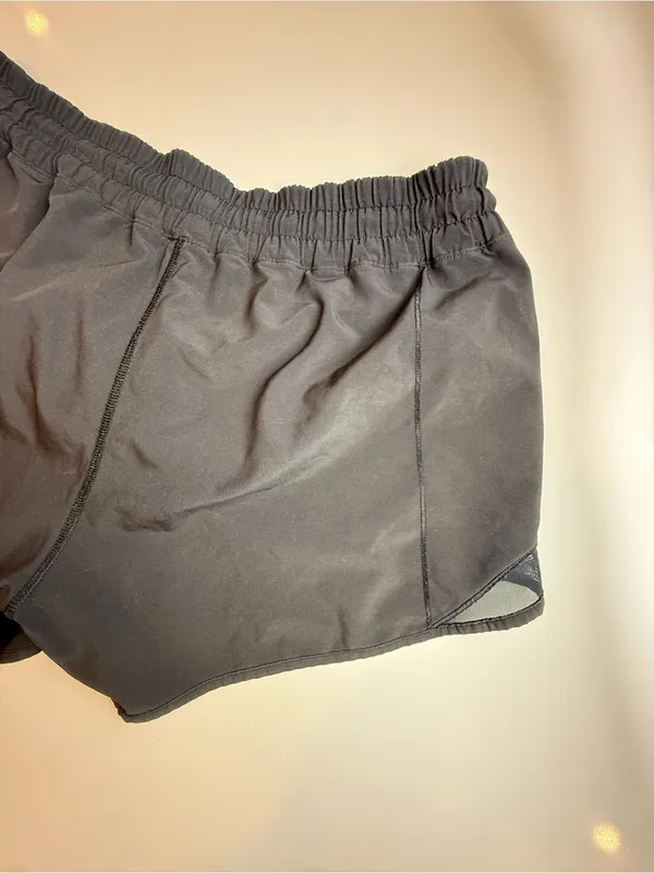 Lululemon Speed Running Shorts‎ Black Lined Athletic Gym Yoga Women Size 8 - Image 6