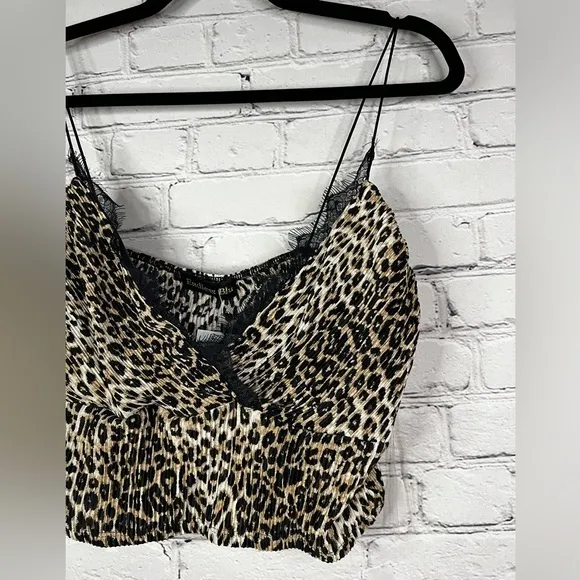 Endless Blu Holding‎ On Lace Leopard crop top size large new with tags Black - Image 3