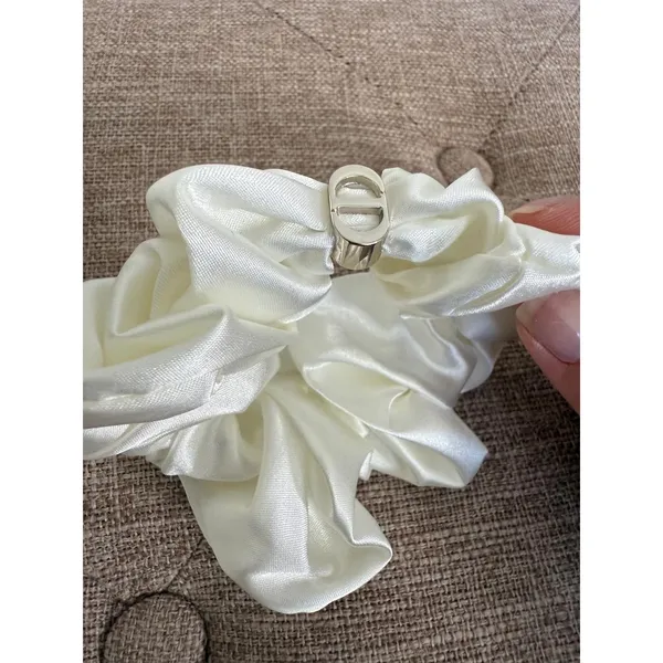 Christian Dior Beauty White Satin Hair Scrunchie - Image 2