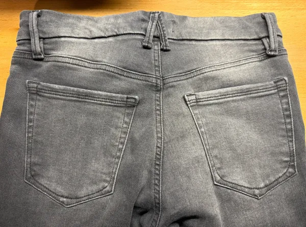 Good American Always Fits Black Distressed Skinny Jeans 6-12 - Image 11