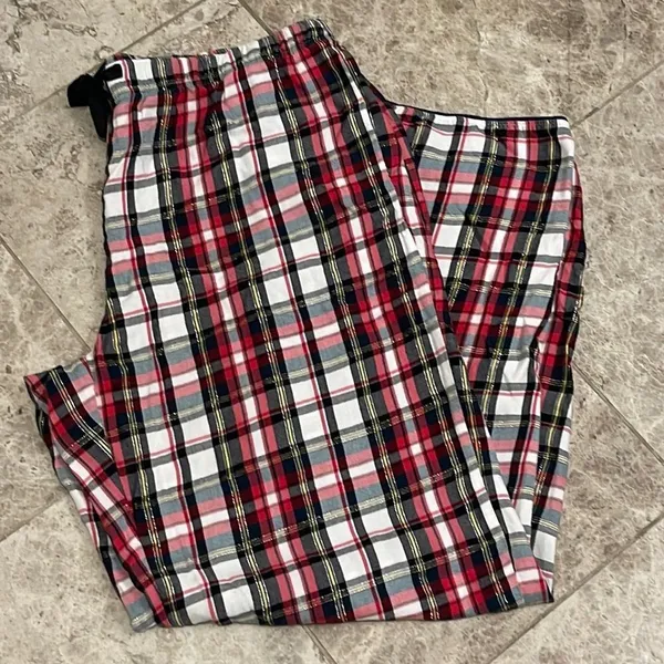 Victoria’s Secret Women's Plaid Pajama PJ Pants Medium Red Black - Image 2