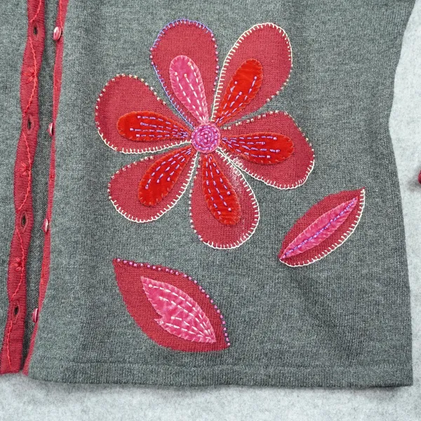 Sigrid Olsen Cottagecore 90s Gray Floral Beaded Cardigan‎ Sweater Cute Soft Girl - Image 6
