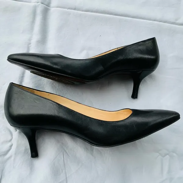 Elegant COLE HAAN  leather pumps 🌹🌹 - Image 9