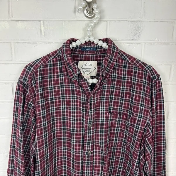 St. John’s Bay Red Plaid Classic Fit Flannel Shirt Size M Unisex - Image 3