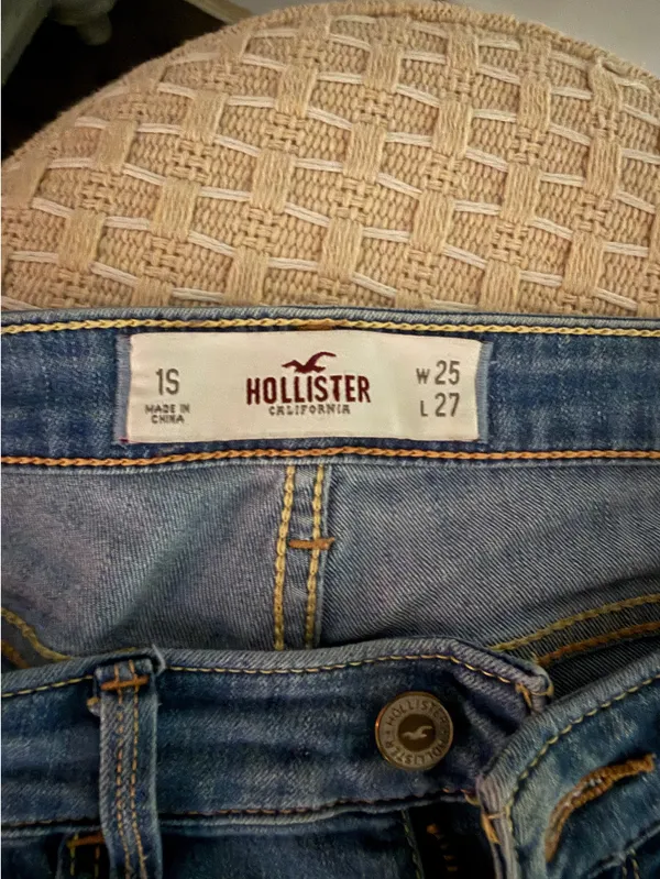 Hollister Light Blue Skinny Jeans - Los Rise Slim Fit - Image 3