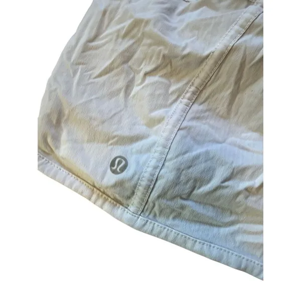 Lululemon Tracker Shorts Low Rise White Size 8 - Image 5