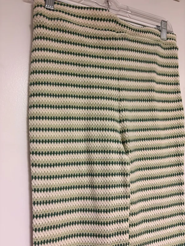 Double Zero Green Beachy Striped Knit Pants Medium - Image 3