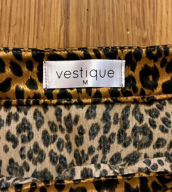 Vestique Cheetah Print Mini Skirt - Image 4