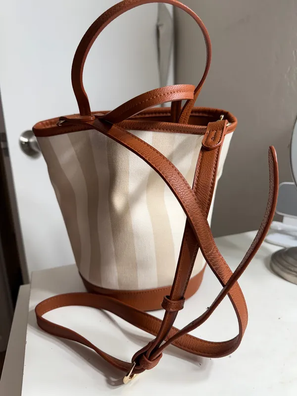 Universal Threads Bucket bag - Image 7