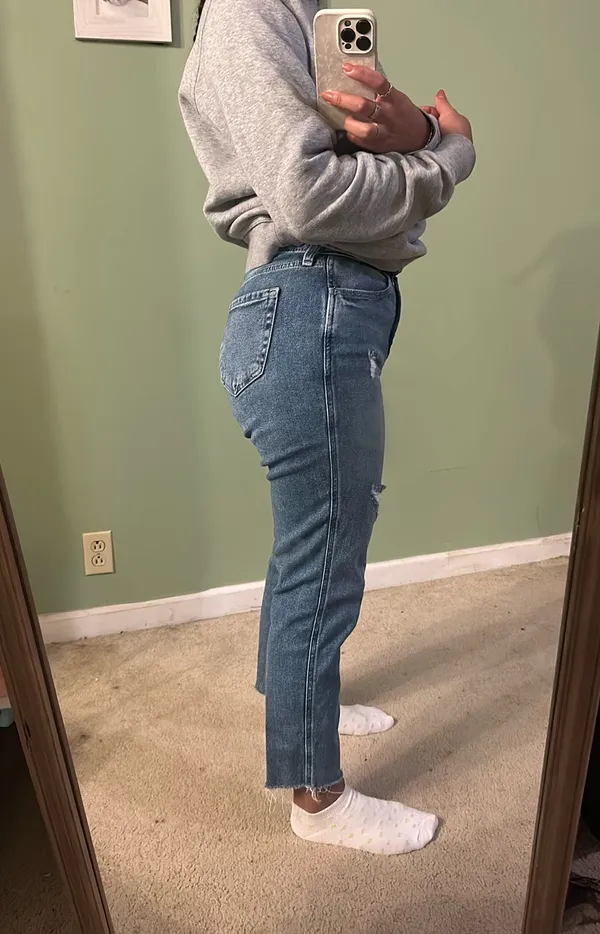 Hollister curvy high-rise mom jean - Image 2