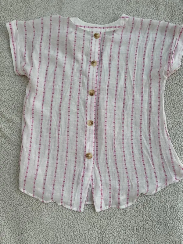 NWT Blu Pepper Women’s -top Floral Pink Size M - Image 9