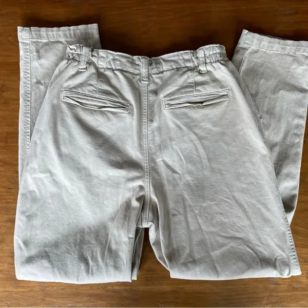 American Eagle size 4 cream tan mom Paperbag pants school uniform neutral - Image 3