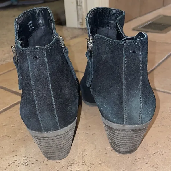 Frye & Co Black Judy Double Zip Suede Booties - Image 6