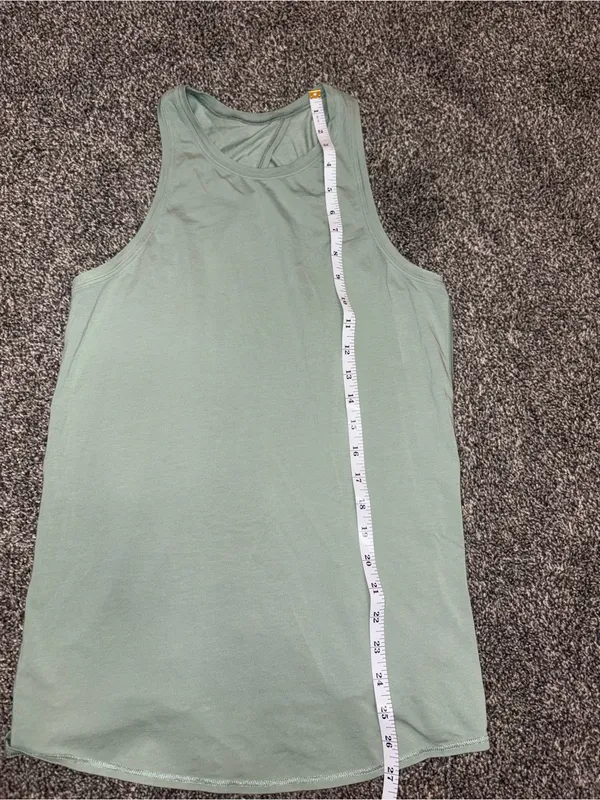 Lululemon Women’s Racerback Green Tank top - Image 5