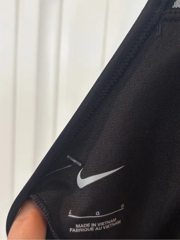Nike black one piece swimsuit size large - Image 6