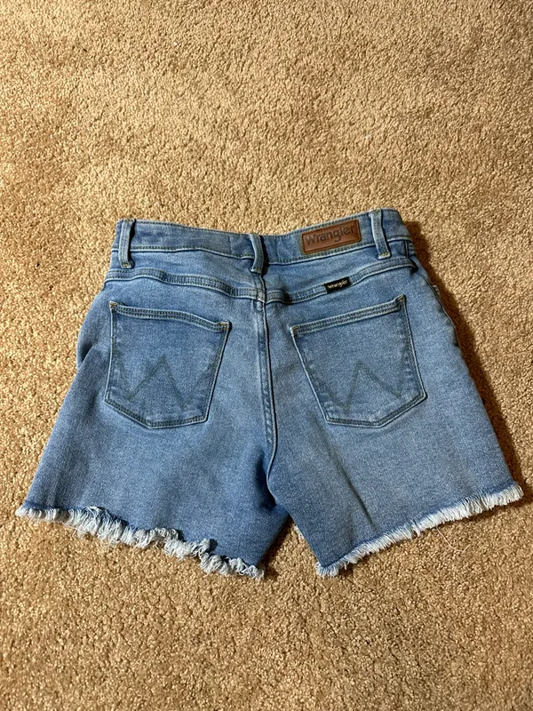Wrangler Distressed Vintage Shorts - Image 2