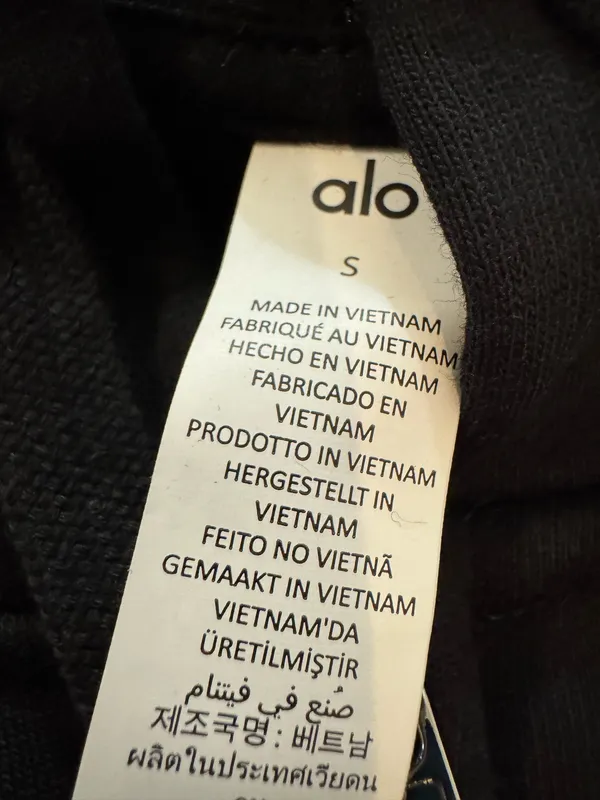 Alo yoga full zip up hoodie - Image 5