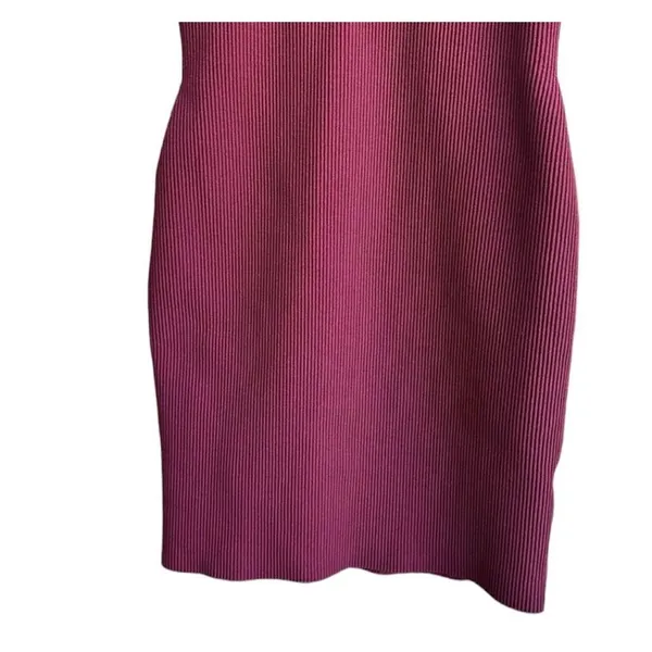 ✨Aritzia Babaton
Deep V Dress✨ - Image 10