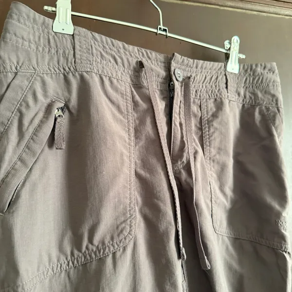 THE NORTH FACE | Dark Gray Convertible Roll up Hiking Pants | Size 8 Short - Image 4