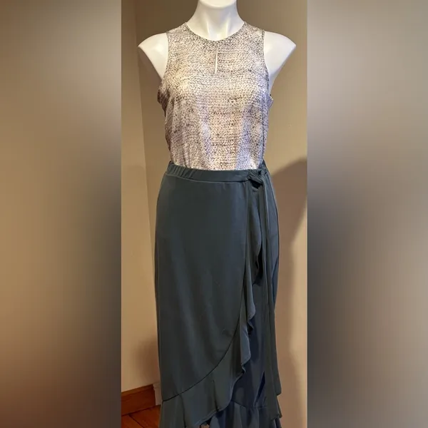 Green Envelope Los Angeles NWTS Green Ruffle Drape Wrap Look Long SideTie SZ S - Image 2