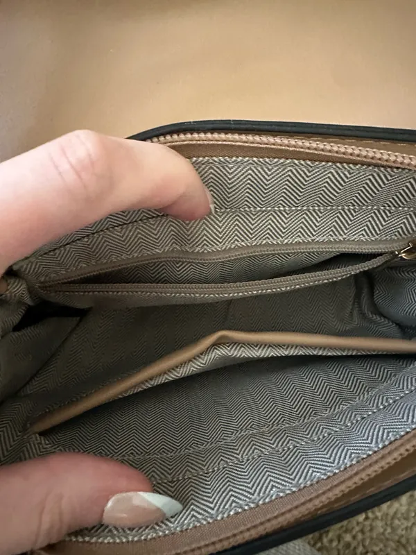 Light brown purse with gold detailing - Image 4