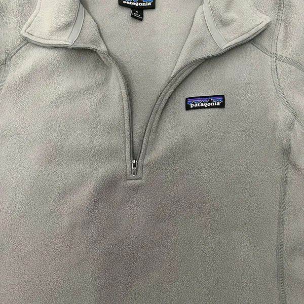 Patagonia Light Gray Fleece Pullover - Image 8