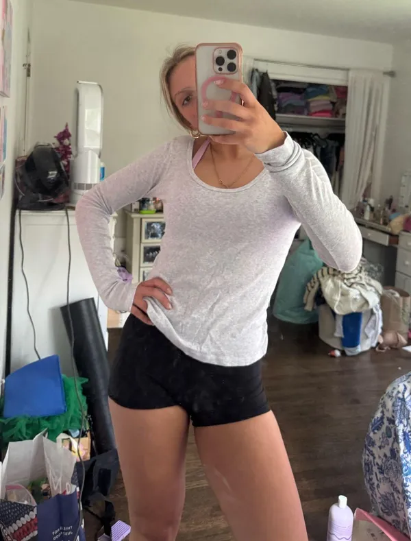 Brandy Melville Long Sleeve Top Grey - Image 2