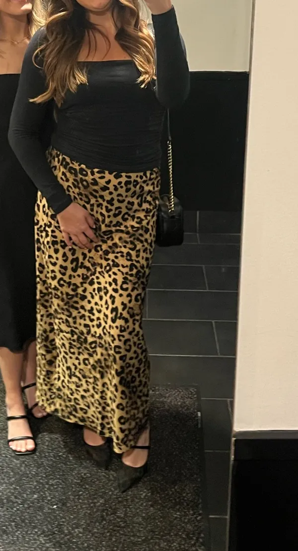 Le lis Cheetah Satin Maxi Skirt - Image 3