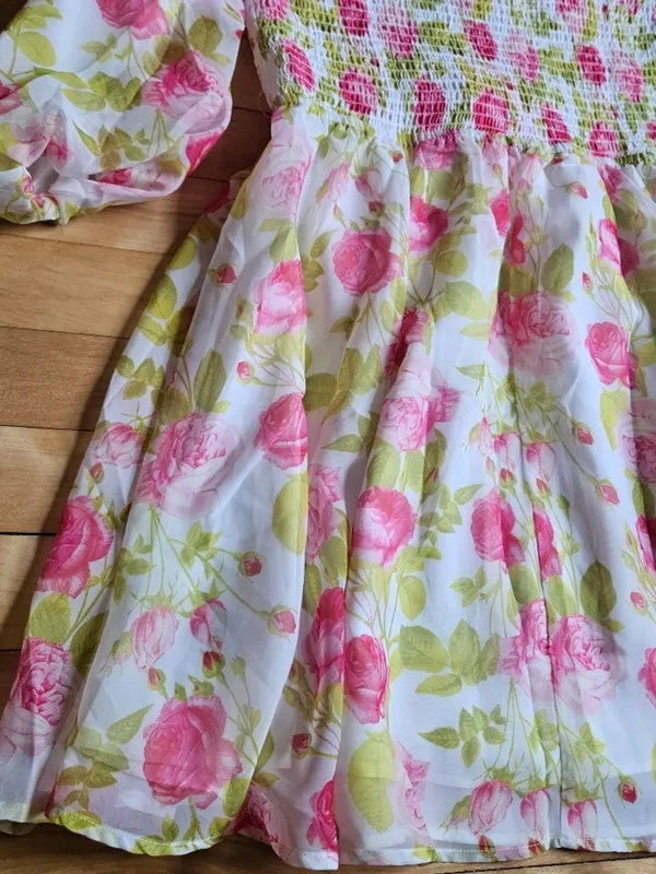 Betsey Johnson Women's Floral Off the Sleeve Smocked Chiffon Babydoll Dress XL - Image 7