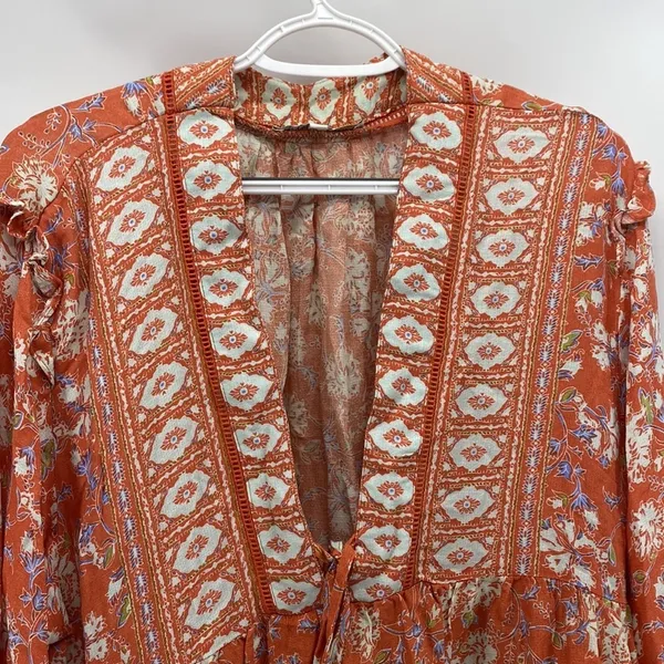 C&C California Boho Printed Ruffle Blouse Tunic Top deep v neck - Image 4