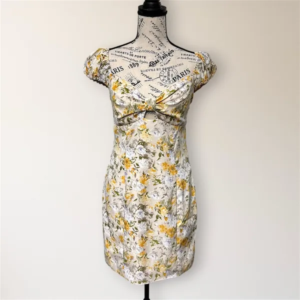 ASTR The‎ Label Yellow Floral Puff Sleeve Mini Dress S Homecoming Cottagecore - Image 3
