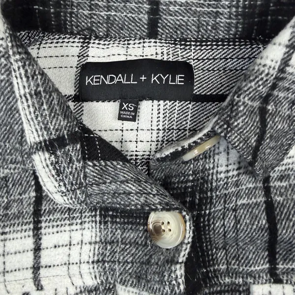 Kendall & Kylie Women's Plaid Flannel Shacket‎ Jacket Black White Size XS - Image 4