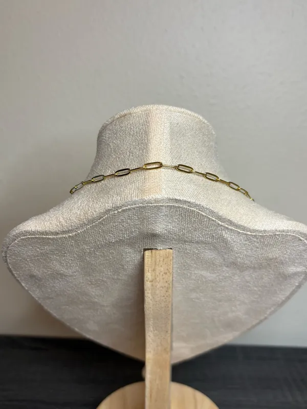 Handmade Gold Pearl Necklace - Image 4