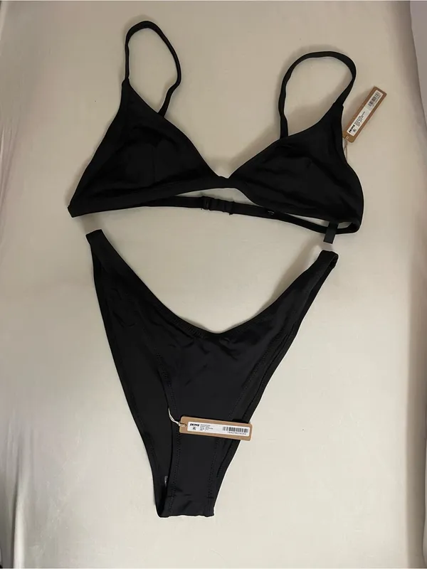 Skims 2Pc SET NWT Adjusted Triangle Bikini Top & Bottoms Black Onyx Size L - Image 3