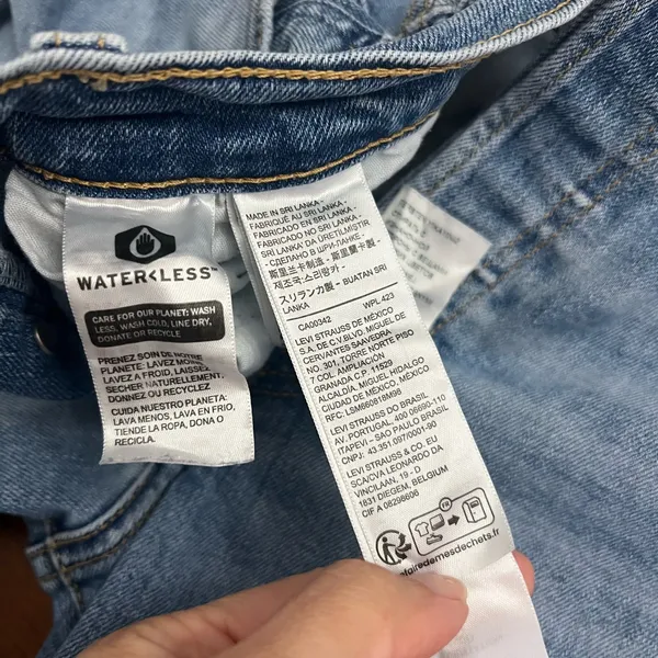 Levi’s Ribcage Straight Ankle Jeans 24 High Rise Button Fly Light Wash 25” - Image 4
