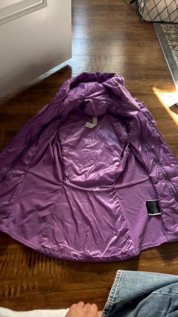 lululemon purple vest with removable hood - Image 6