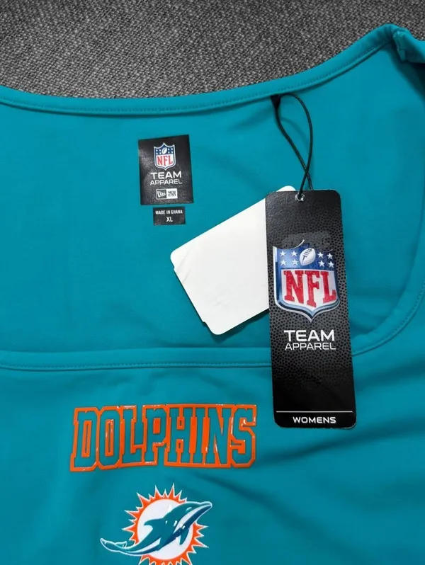 NFL Team Apparel Miami Dolphins Women’s XL Crop Top - Image 4