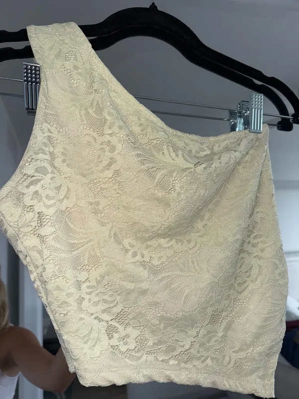 Light yellow one shoulder top Size XS - Image 2